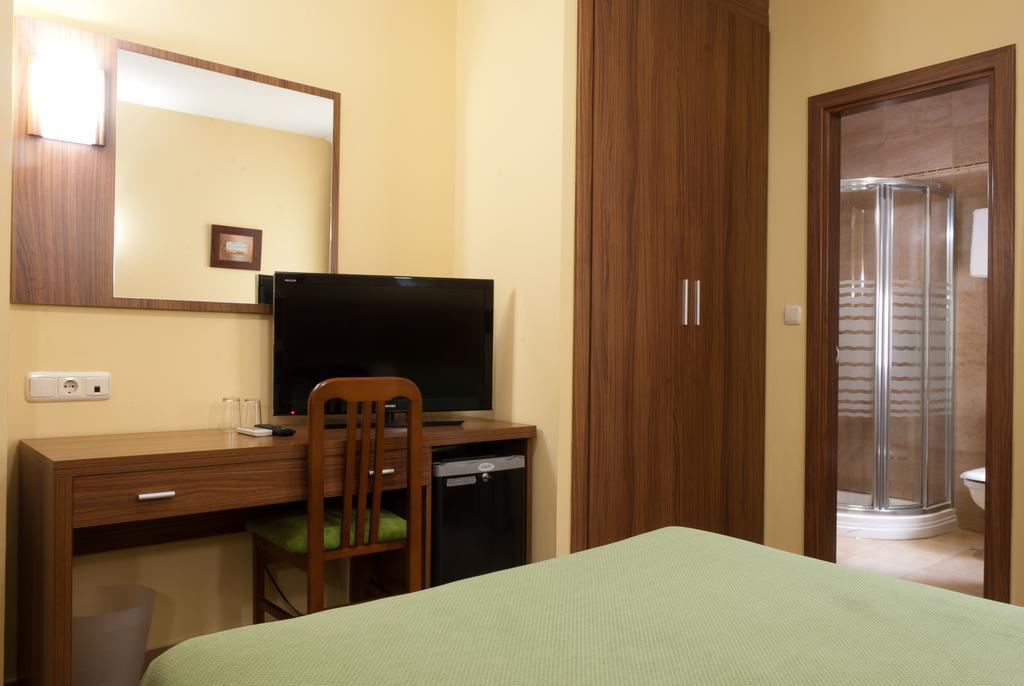 Hotel Hidalgo Quijada Алькасар-де-Сан-Хуан Экстерьер фото